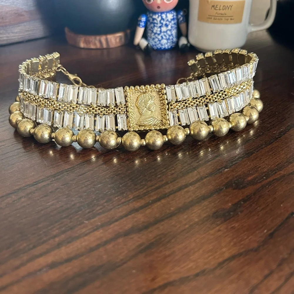 Imperious statement choker - Picture 3 of 7